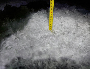 Zateplení stropu rodinného domu pomocí foukané izolace